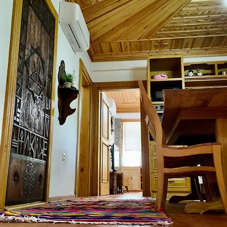 An Experience Of History And Modernity Stone House Concept Mansion Nyaraló